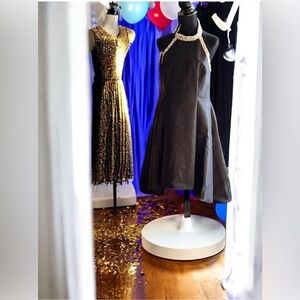 Adriana Papell, beautiful Elegant Black Halter Dress with Pearl Detailing